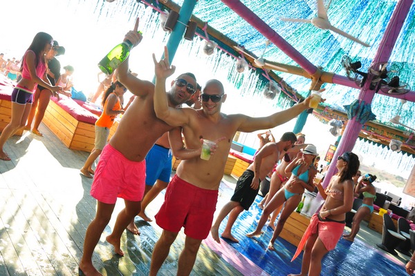 Edde Sands Champagne Shower